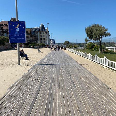 Cote Plage - Magnifique Appartement De Charme A Trouville Sur Mer - Linge - Lit Fait - Parking - Wifi - Classe Par L'Office Du Tourisme Exterior foto